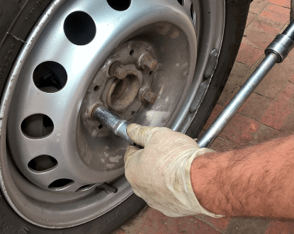 TIRE CHANGE